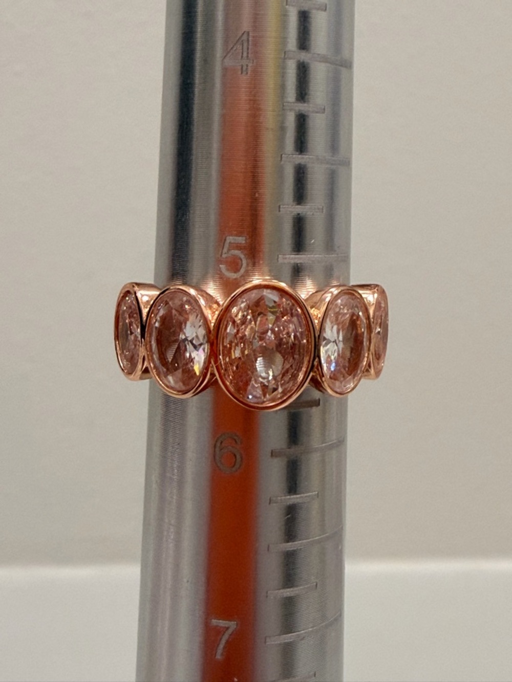 Bomb Party NWOT! Rose Gold Multi-Oval Pink Crystal Band Ring